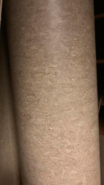 Restanten linoleum beschikbaar voor biedingen