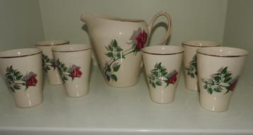 Prachtig porcelein servies water/melkkan set 7 delig rozen beschikbaar voor biedingen