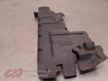 Kunstof diversen van een Peugeot Partner beschikbaar voor biedingen