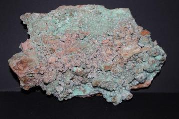 Mineraal smithsoniet beschikbaar voor biedingen