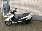 NETTE SUZUKI BURGMAN 200CC BJ2013 32000KM SUPER NETJES, Scooter, Bedrijf, 200 cc, 12 t/m 35 kW