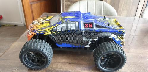 RC monstertruck 1 op 10 kompleet rijklaar, Hobby en Vrije tijd, Modelbouw | Radiografisch | Auto's, Zo goed als nieuw, Auto onroad
