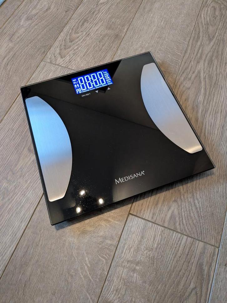 Medisana BS 475 - Personenweegschaal, Witgoed en Apparatuur, Weegschalen, Zo goed als nieuw, Digitaal, Personenweegschaal, 1 tot 500 gram