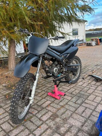 Malaguti am6 [80cc] [schakelbrommer project] beschikbaar voor biedingen