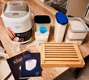 Broodbakmachine Cecotec, Bread&Co 1000 Delicious beschikbaar voor biedingen