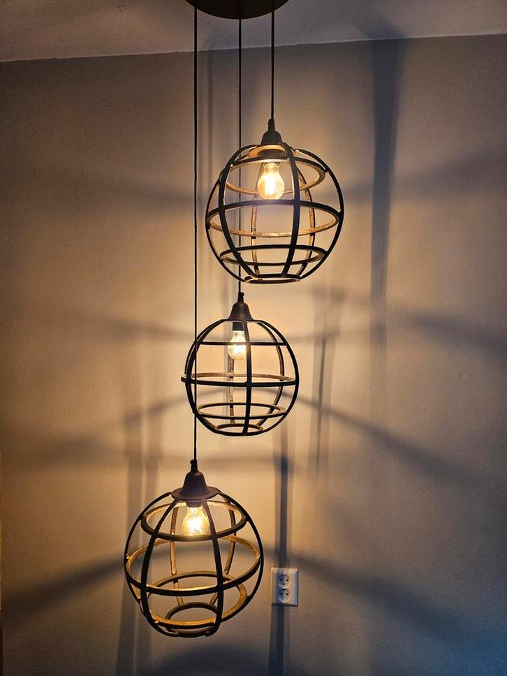 Industriële hanglamp met 3 lampen, Huis en Inrichting, Lampen | Hanglampen, Zo goed als nieuw, 75 cm of meer, Metaal, Ophalen
