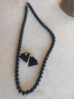 80ties ketting van kunststof met klemoorbellen zwart, Sieraden, Tassen en Uiterlijk, Kettingen, Ophalen of Verzenden, Zo goed als nieuw