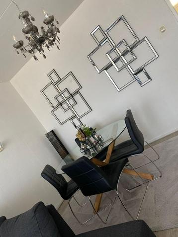 Eettafel Agerby beschikbaar voor biedingen