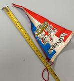 Wimpel vaandel Madame Tussauds wassenbeeldenmuseum London, Diversen, Vlaggen en Wimpels, Ophalen of Verzenden, Zo goed als nieuw