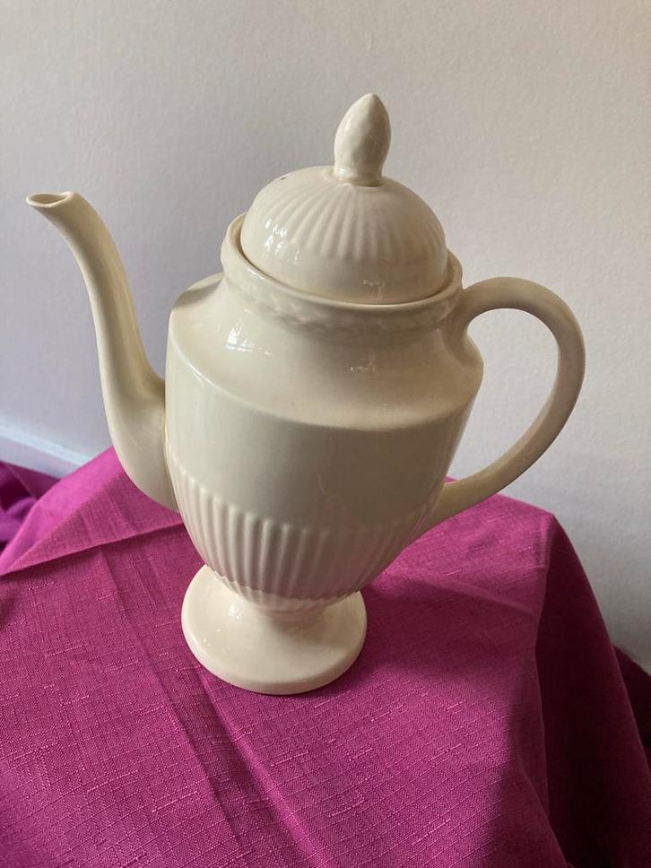 Wedgwood Edme Servies - Compleet en Onbeschadigd, Huis en Inrichting, Keuken | Servies, Zo goed als nieuw, Compleet servies, Wedgwood