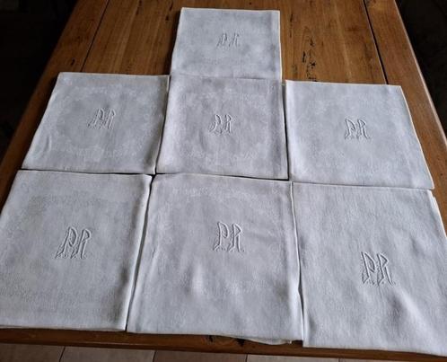 Stapeltjes van 8 oude Franse servetten, monogram PR, Antiek en Kunst, Curiosa en Brocante, Ophalen of Verzenden