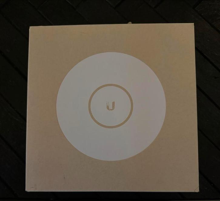 2x Unifi AP-AC-LR Access Points, Computers en Software, Accesspoints, Gebruikt, Ophalen