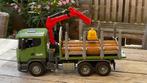 Bruder Scania truck bomentransporter. In complete staat., Kinderen en Baby's, Speelgoed | Speelgoedvoertuigen, Ophalen of Verzenden