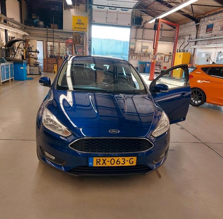 In prijs verlaagd-Ford Focus 1.0 Ecoboost 74KW 5D 2018 Blauw, Auto's, Ford, Particulier, Focus, Airconditioning, Android Auto