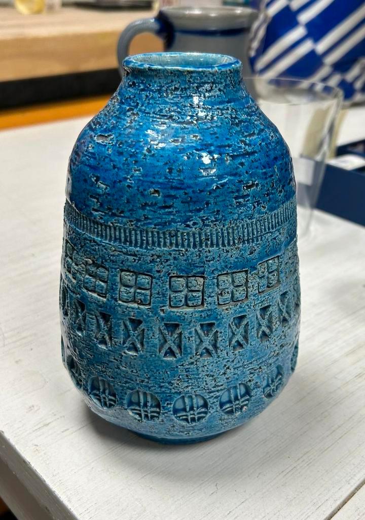 Vaas Rimini Blu ontworpen Italiaanse Aldo Londi voor Bitossi, Antiek en Kunst, Antiek | Keramiek en Aardewerk, Ophalen of Verzenden