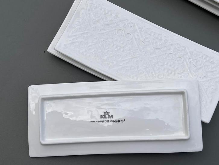 KLM Marcel Wanders Sushi plate, Verzamelen, Porselein, Kristal en Bestek, Nieuw, Bord of Schaal, Porselein, Ophalen of Verzenden