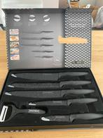 Nieuw messenset zwart, Huis en Inrichting, Keuken | Bestek, Ophalen of Verzenden, Nieuw, Bestekset