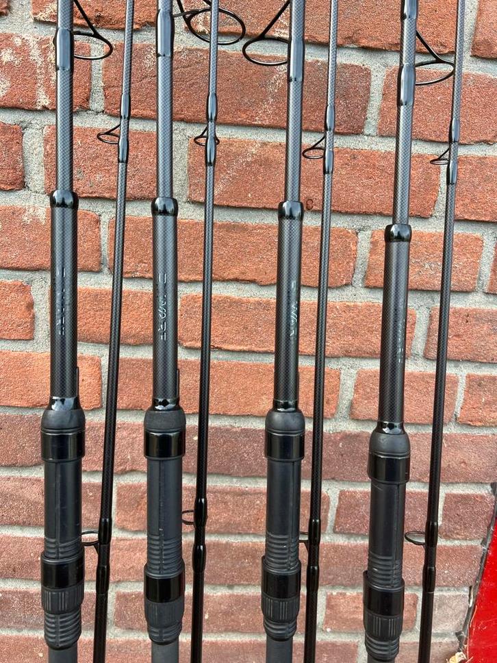 4x Nash Dward 9ft hengel met hoezen, Watersport en Boten, Hengelsport | Karpervissen, Gebruikt, Complete set, Ophalen of Verzenden
