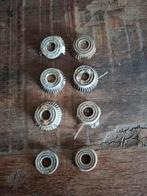 Ww2 wo2 8x Duitse bodemvondst kokarde schirmmutze, Ophalen of Verzenden, Duitsland, Hulzen of Bodemvondsten