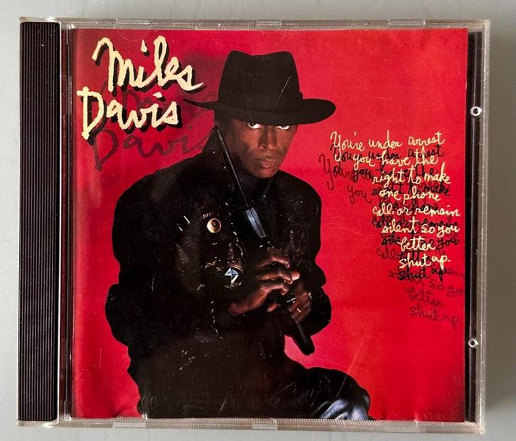 Miles Davis – You're Under Arrest. cd, Cd's en Dvd's, Vinyl | Jazz en Blues, Zo goed als nieuw, Jazz, 1980 tot heden, Overige formaten