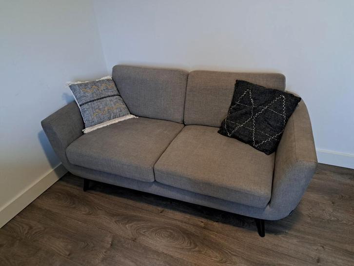 Mooie 2,5-zits bank met kussens, Huis en Inrichting, Banken | Sofa's en Chaises Longues, Gebruikt, Tweepersoons, 150 tot 200 cm