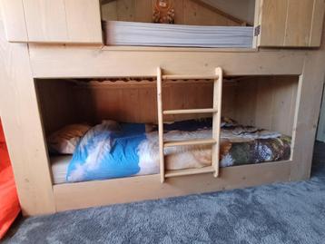 Boomhut bed./ hoogslaper beschikbaar voor biedingen