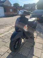 Kymco Like 4T 45 KM 2011 Mat Zwart direct leverbaar, Fietsen en Brommers, Scooters | Kymco, Ophalen, Gebruikt, Maximaal 45 km/u