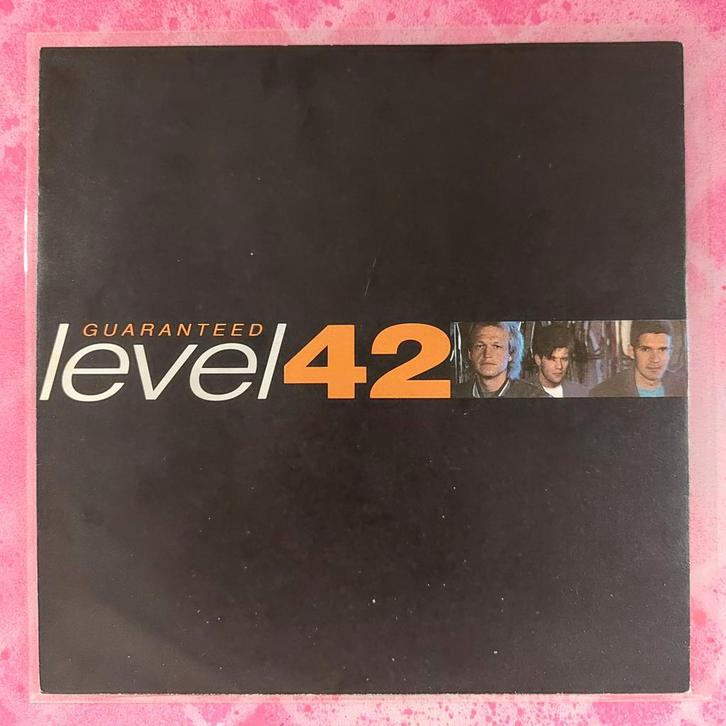 Level42 Guarenteed single.                            Star45, Cd's en Dvd's, Vinyl Singles, Gebruikt, Single, Nederlandstalig