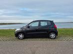 Hyundai i10 1.0 5DR 2013 Zwart, Auto's, Voorwielaandrijving, Zwart, 400 kg, Zwart