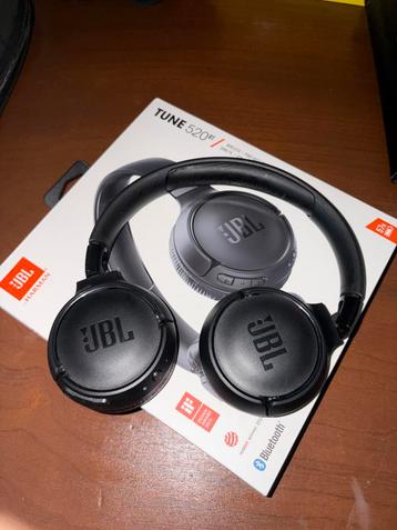 JBL Tune 520bt - Zo goed als nieuw beschikbaar voor biedingen