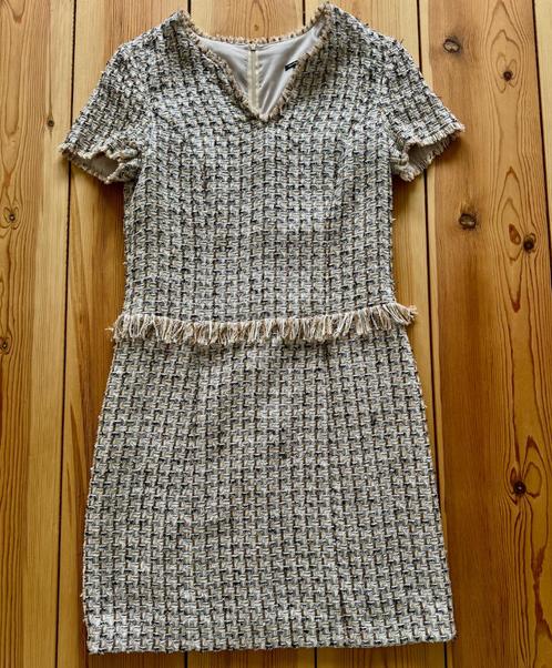 Caroline Biss Jurk - Zwart wit beige goud - maat 40 / Medium, Kleding | Dames, Jurken, Zo goed als nieuw, Maat 38/40 (M), Zwart