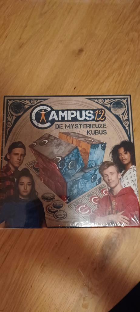 Nieuw in doos campus12 de mysterieuze kubus, Hobby en Vrije tijd, Gezelschapsspellen | Bordspellen, Nieuw, Ophalen of Verzenden