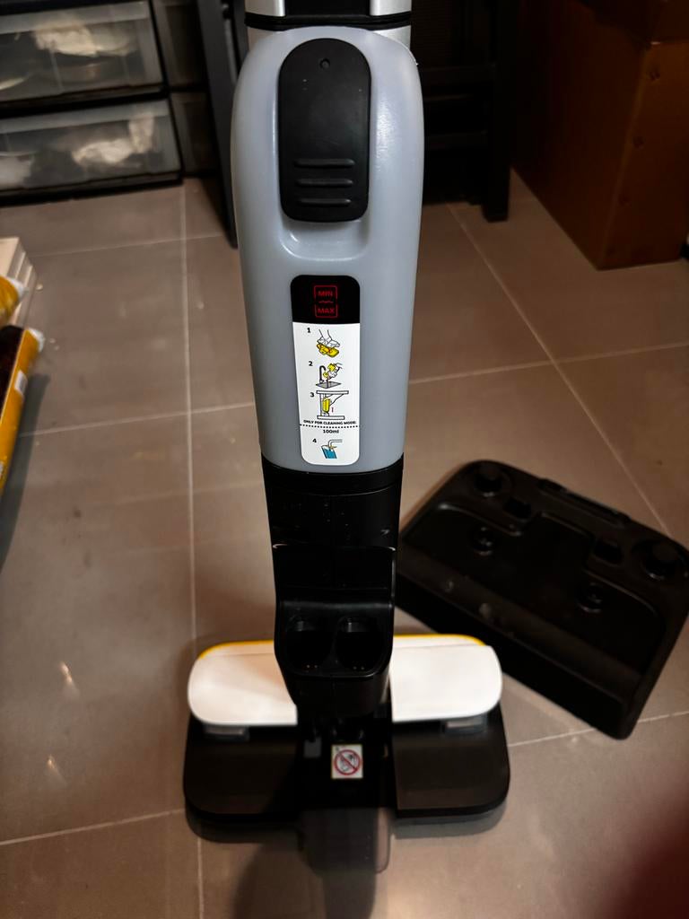 Kärcher Waterstofzuiger - Zo goed als nieuw!, Ophalen, Zo goed als nieuw, Waterstofzuiger, Minder dan 1200 watt