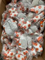 Partij/pakket van 100 paar voetbal babyslofjes, Kinderen en Baby's, Babykleding | Schoentjes en Sokjes, Slofjes, Jongetje of Meisje