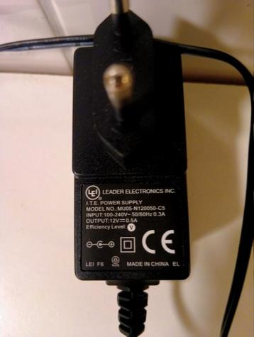LEI Power Supply Adapter 12V 0,5A | Rechthoekige Stekker beschikbaar voor biedingen