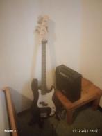 Basgitaar, met versterker etc,,,,  splinternieuw, Muziek en Instrumenten, Snaarinstrumenten | Gitaren | Bas, Ophalen, Nieuw, Elektrisch