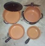 Nieuwe set fonduepannen, waarvan 2 met deksel, Ophalen of Verzenden, Nieuw, Overige materialen, Pannenset