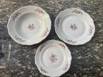 servies antiek compleet 12 persoons bloemen vergulding zgan, Ophalen