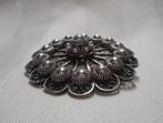 Zilveren Zeeuwse knop / drachtknop broche nr.270, Verzenden, Zilver, Broche