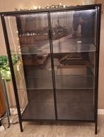 Vitrinekast Ikea RUDSTA zwart., Ophalen, 100 tot 150 cm, 50 tot 100 cm, Zo goed als nieuw