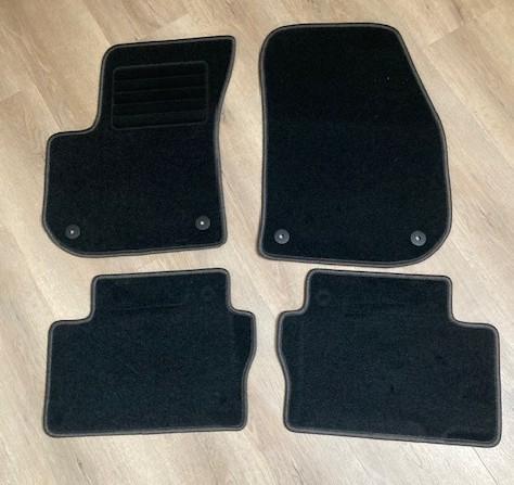Mattenset voor een Opel Zafira Type B, Auto-onderdelen, Interieur en Bekleding, Opel