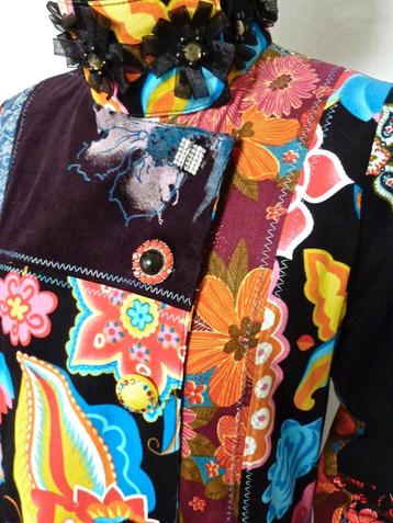 Aparte (TUSSEN)JAS maat 38/40 kleurrijk/zwart beschikbaar voor biedingen