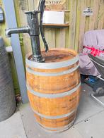 Regenton met handpomp, Tuin en Terras, Regentonnen, Gebruikt, 150 liter of meer, Ophalen of Verzenden, Met pomp