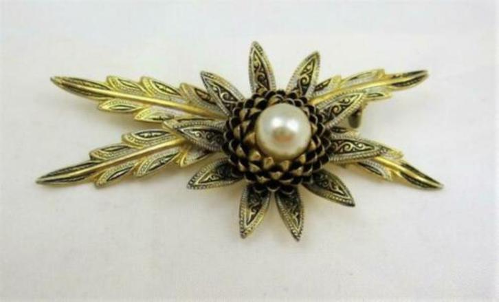 Elegante vintage Damascener Toledo techniek broche, Sieraden, Tassen en Uiterlijk, Broches, Zo goed als nieuw, Overige materialen