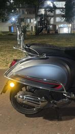Vespa sprint BEUGELS, Fietsen en Brommers, Ophalen of Verzenden, Zo goed als nieuw