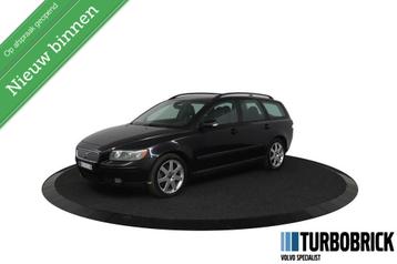 Volvo V50 2.4 Kinetic | Leder | Climate | Cruise | Trekhaak  beschikbaar voor biedingen