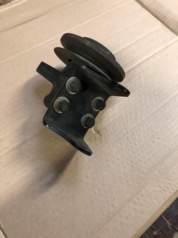 Land Rover Lightweight waterpomp spanrol NOS beschikbaar voor biedingen
