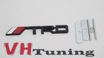 Toyota TRD 3D logo met grill bevestiging 14 cm metaal, Auto diversen, Tuning en Styling, Ophalen of Verzenden
