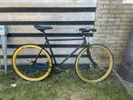 Fixie bike / mat zwart met gouden velgen, Fietsen en Brommers, Fietsen | Racefietsen, Minder dan 10 versnellingen, Gebruikt, Aluminium