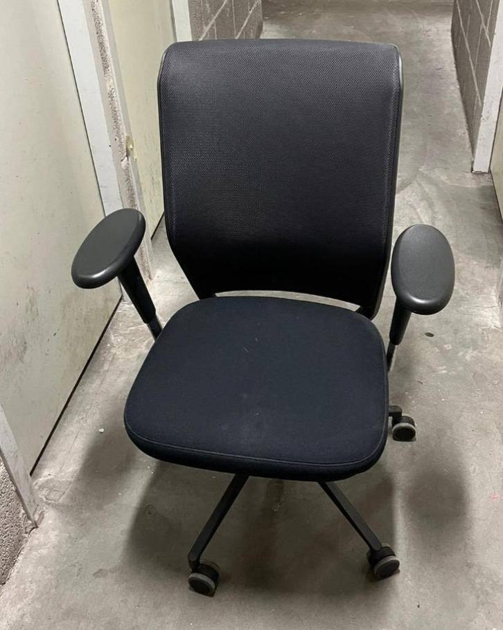 Vitra bureaustoel stabilus, Huis en Inrichting, Bureaustoelen, Zo goed als nieuw, Bureaustoel, Zwart, Ergonomisch, Ophalen